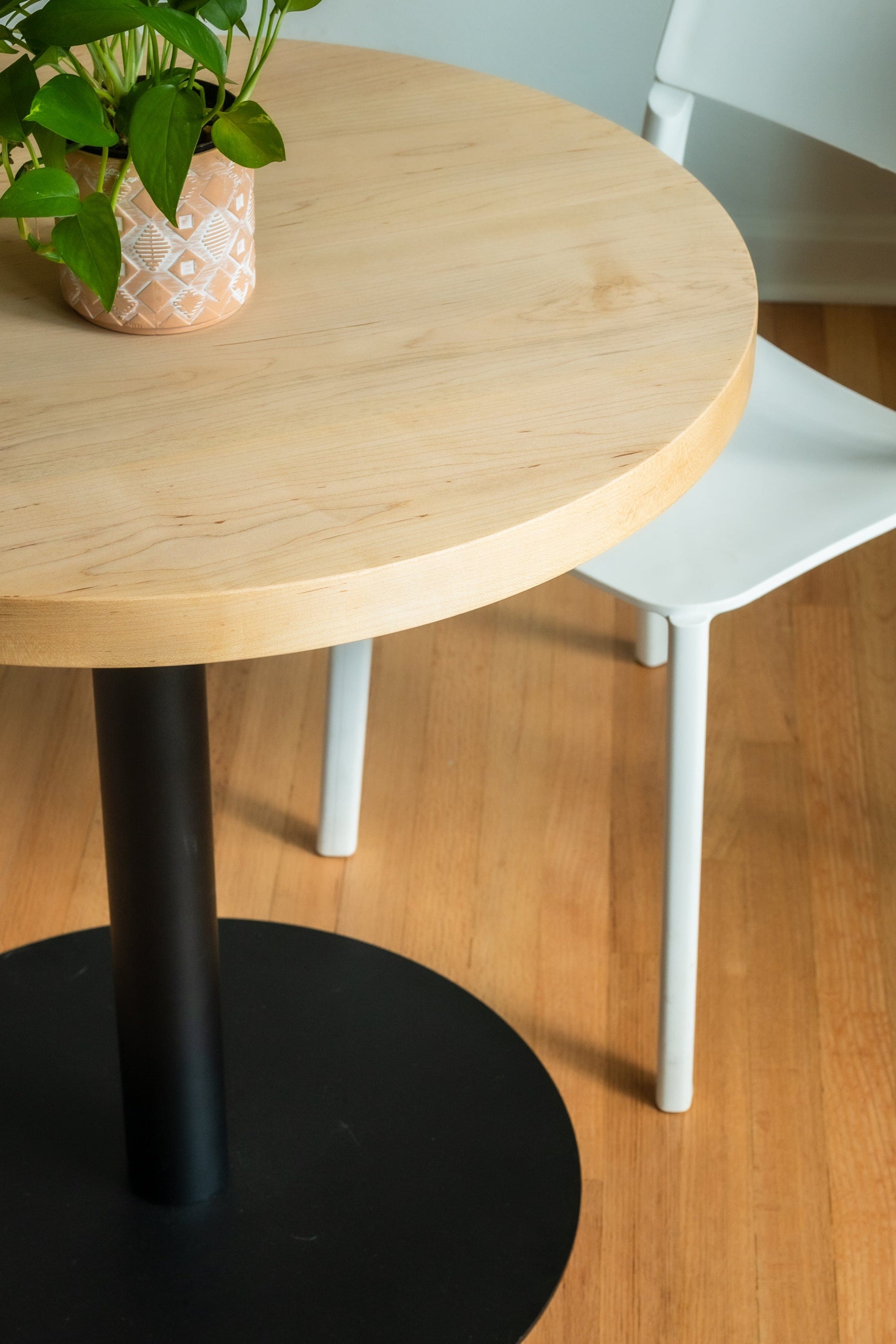 Maple Round Top – Semi Exact