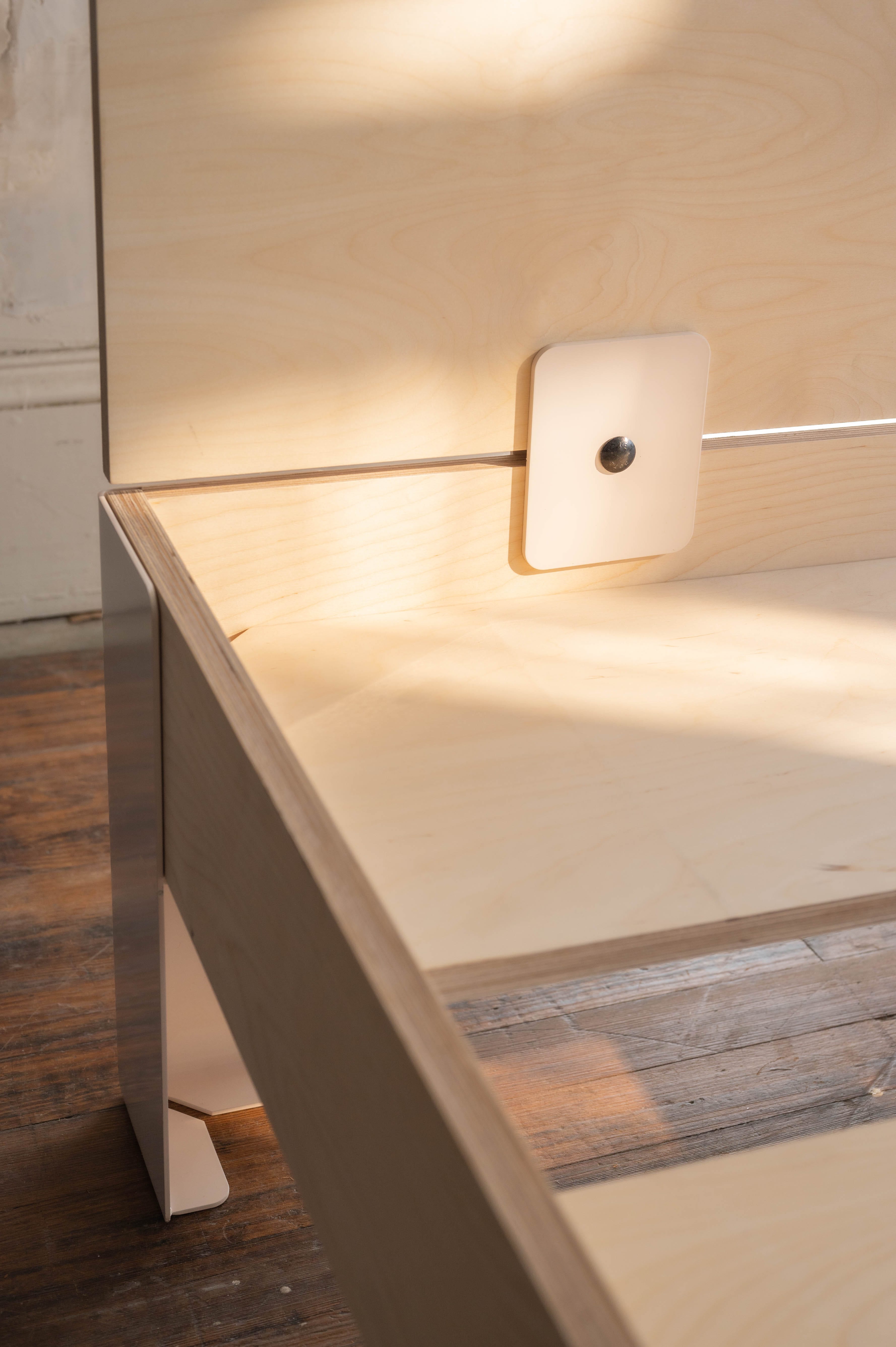 Box Frame Bed – Semi Exact